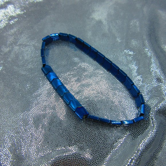 Blue Titanium Hematite Flat Arrows 7" Stretchy Gemstone Bracelet - Picture 2 of 3